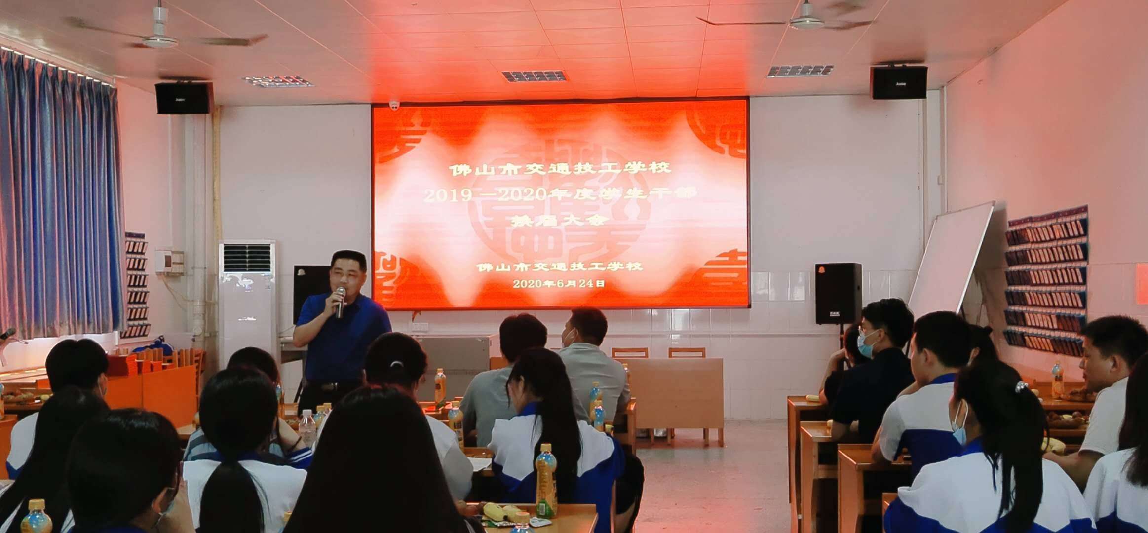 4071116a47af5dc1af234cb10cadaa4.jpg 4071116a47af5dc1af234cb10cadaa4.jpg