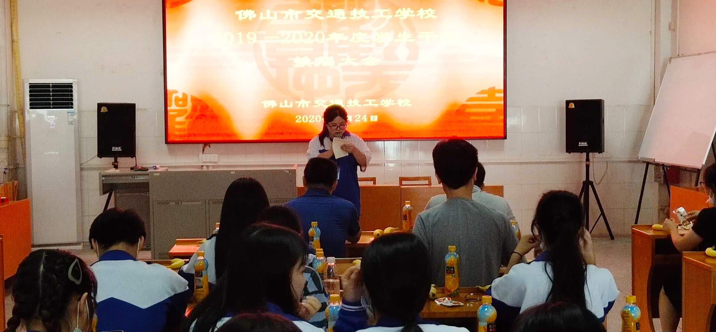 712eb8bbf635622f118e7e55b741e78.jpg 712eb8bbf635622f118e7e55b741e78.jpg