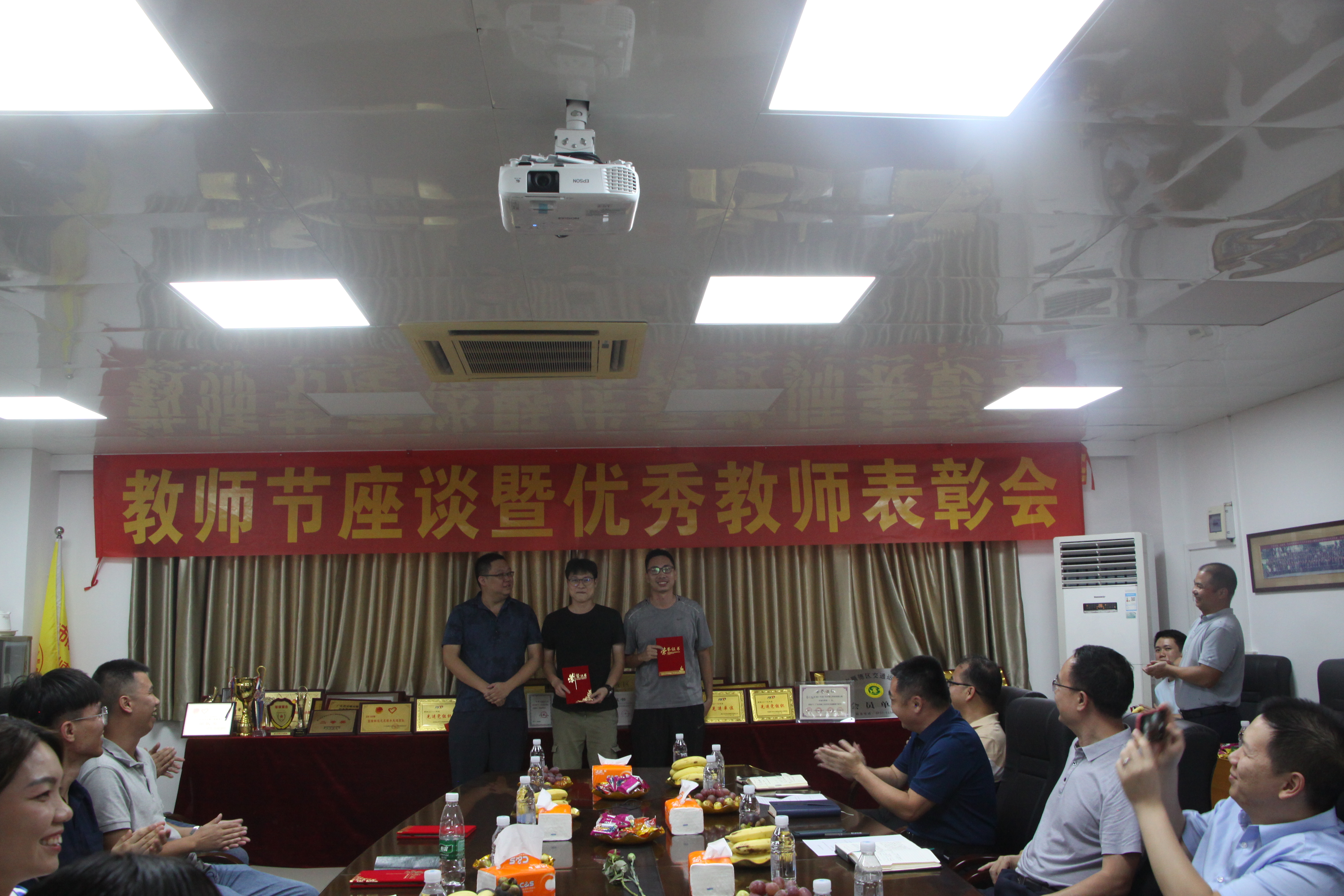 IMG_0359.JPG IMG_0359.JPG