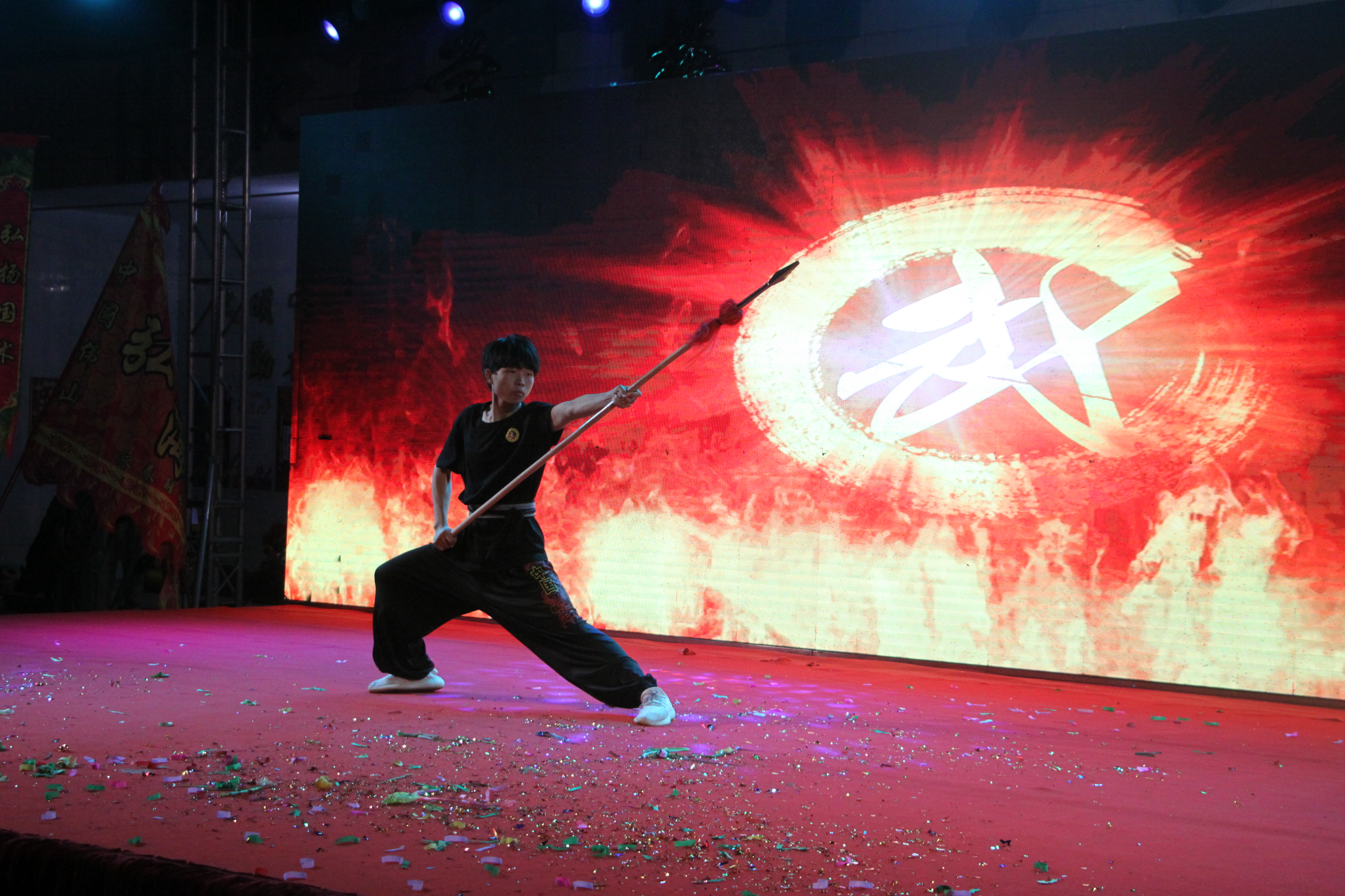 馮潤(rùn)城 (1).JPG 馮潤(rùn)城 (1).JPG