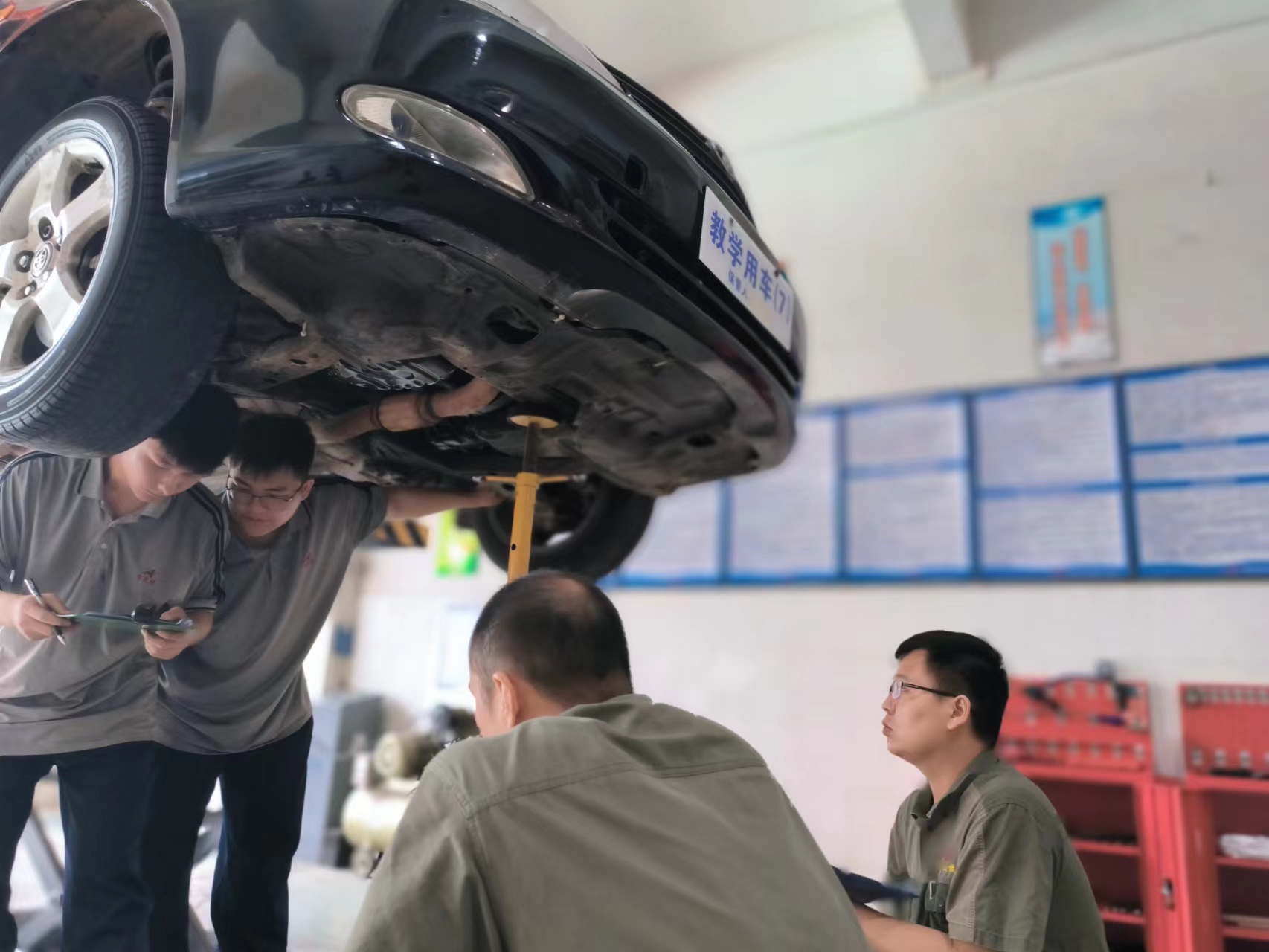 2d0ec674c9e71b698349e699782040b.jpg 2d0ec674c9e71b698349e699782040b.jpg