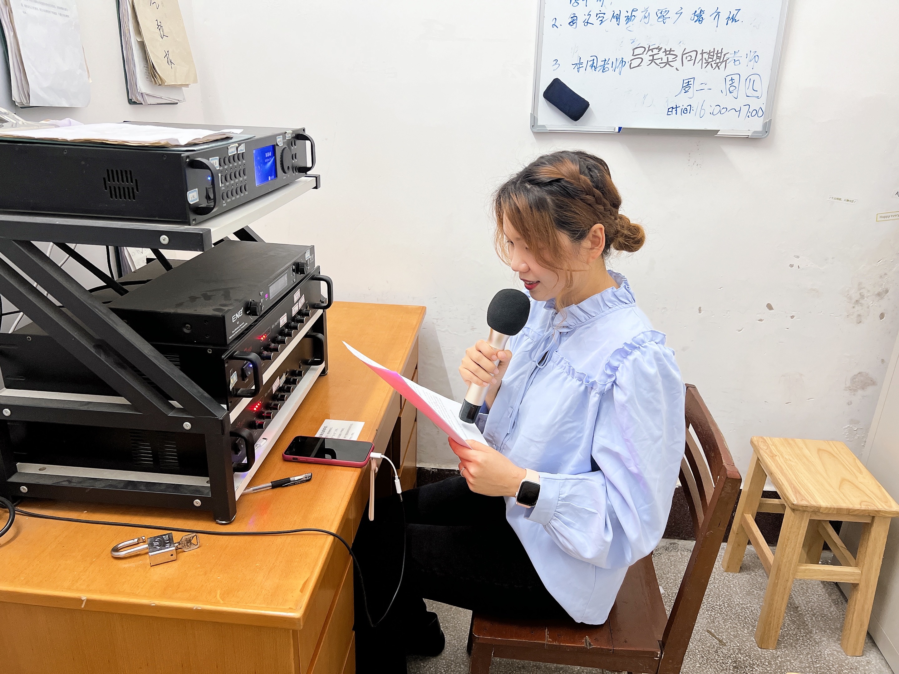 李瓊.jpg 李瓊.jpg